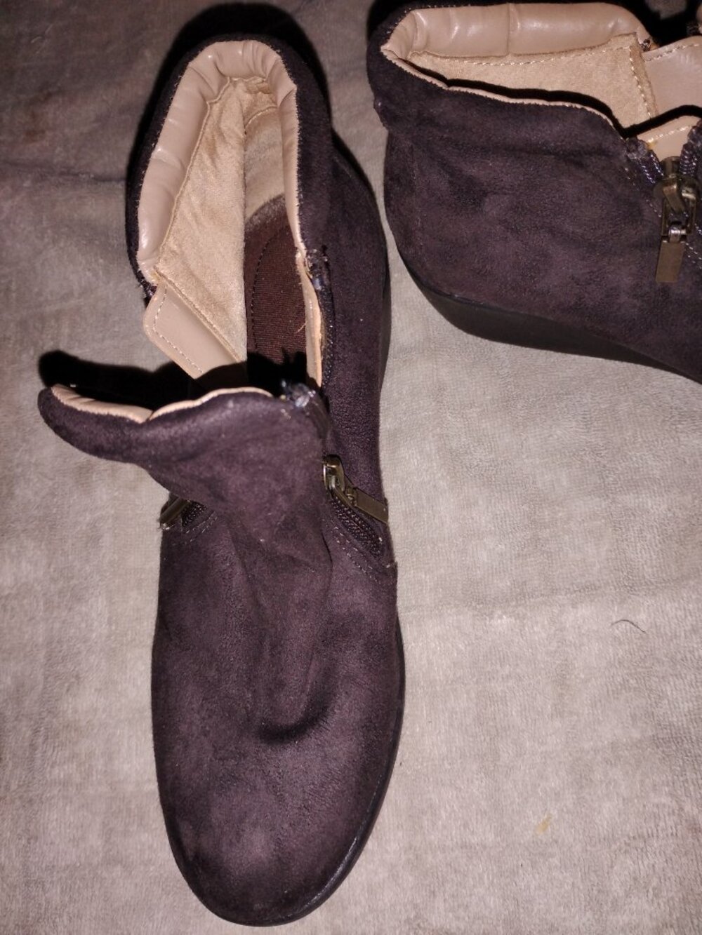 Boots - Picture 12 of 13